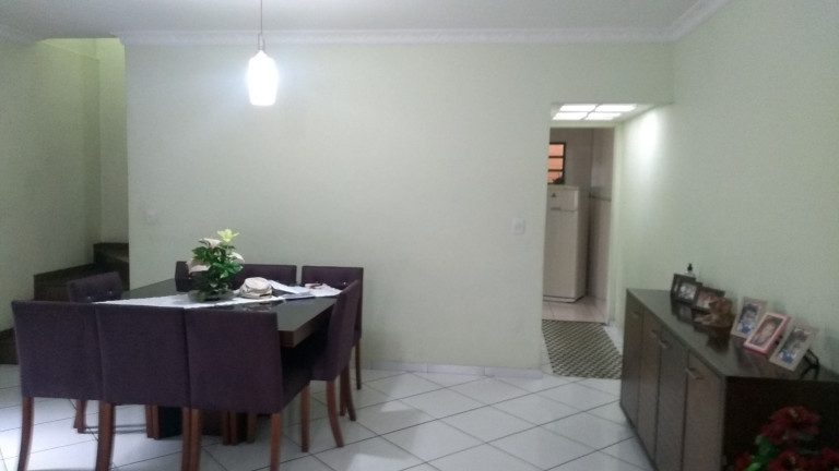 Foto do imóvel: Sobrado com 3 Quartos à Venda, 233 m² em Jardim Santa Clara - Guarulhos