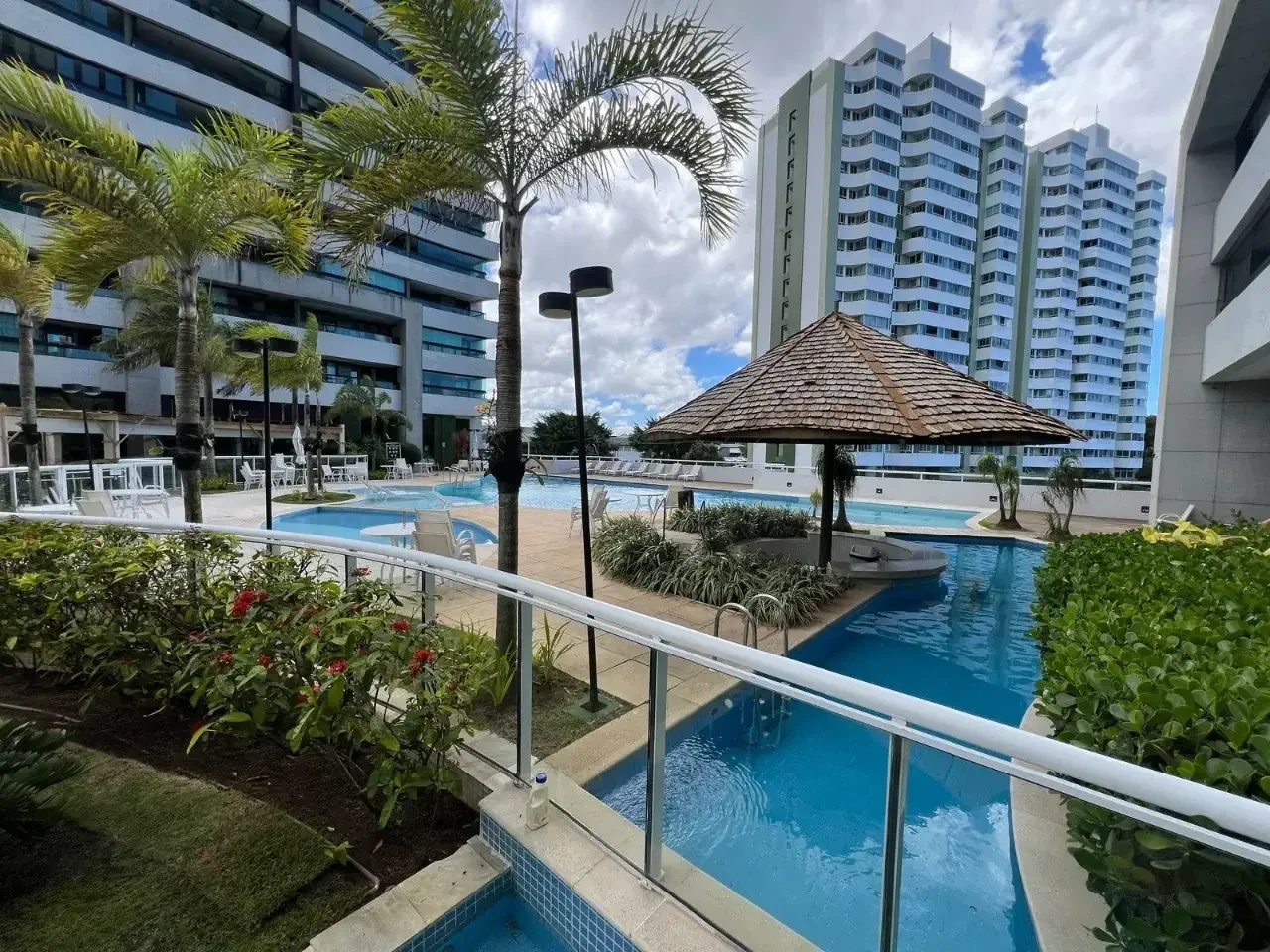 Imagem Apartamento com 2 Quartos à Venda, 84 m² em  - 