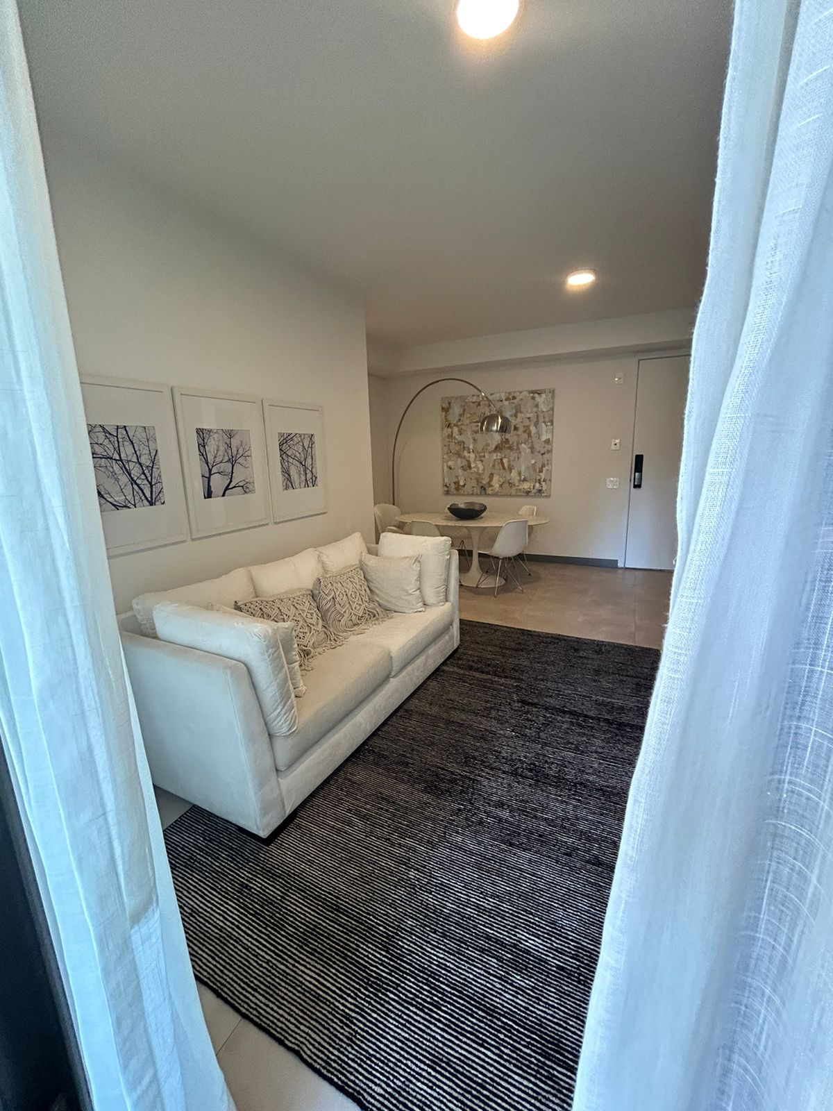 Imagem Apartamento com 2 Quartos à Venda, 97 m²em Cerqueira César - São Paulo