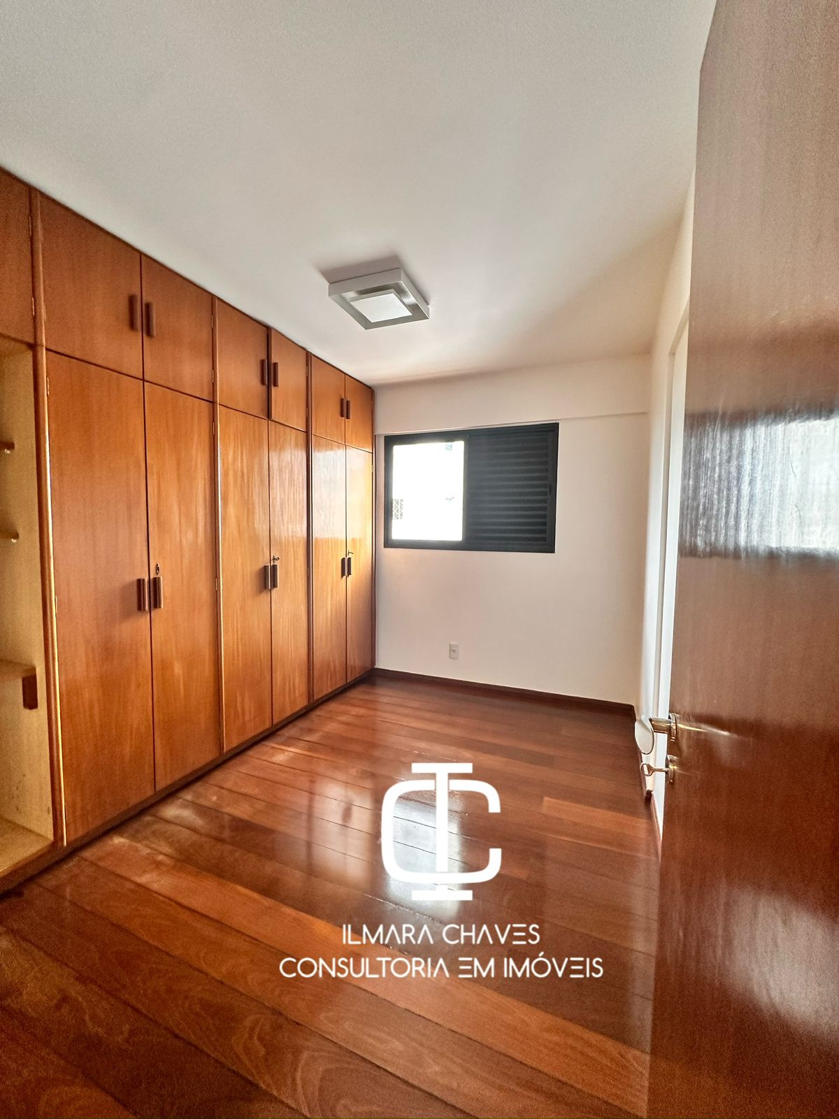 Imagem Apartamento com 3 Quartos à Venda, 178 m²em Setor Oeste - Goiânia