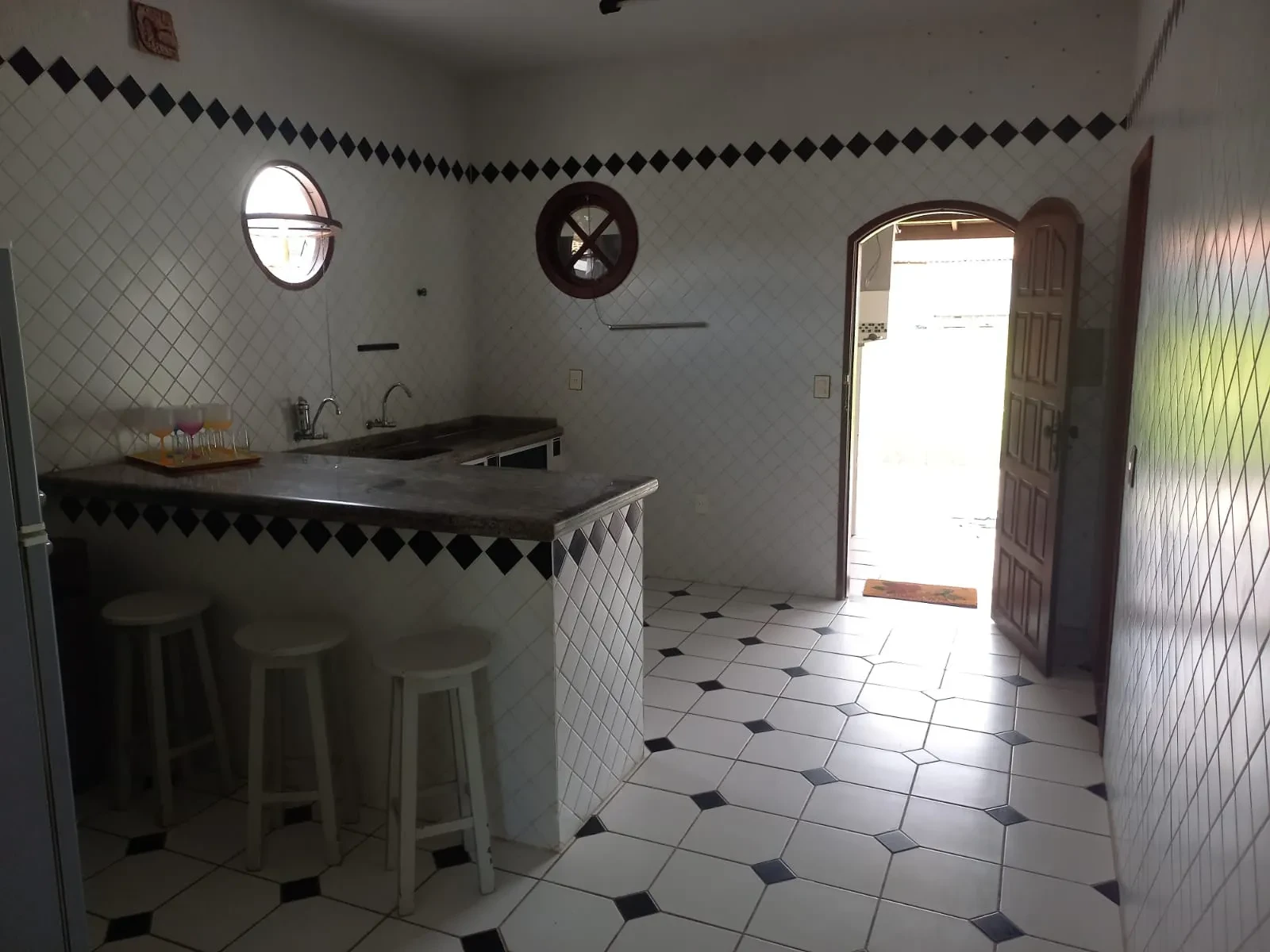Imagem Casa com 5 Quartos à Venda, 300 m² em Barra do Jacuípe - Camaçari