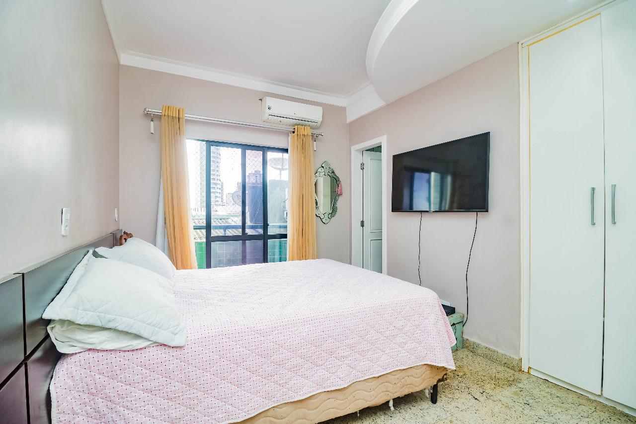 Imagem Apartamento com 3 Quartos à Venda, 123 m²em Batista Campos - Belém