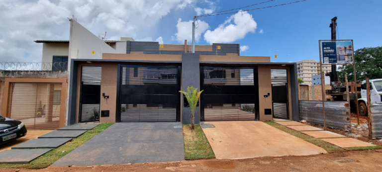 Foto do imóvel: Sobrado com 3 Quartos à Venda, 151 m² em Parque Esplanada III - Valparaíso de Goiás