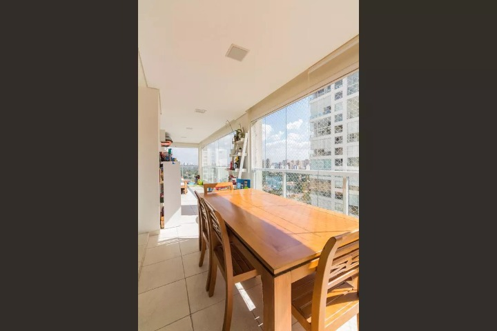 Imagem Apartamento com 4 Quartos à Venda, 232 m²em Campo Belo - São Paulo