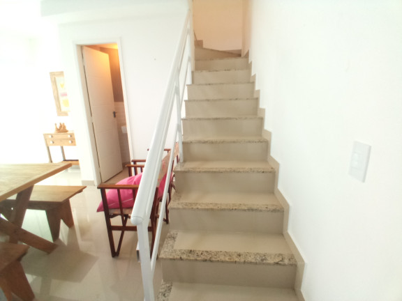 Imagem Casa de Condomínio com 3 Quartos à Venda, 120 m² em Ogiva - Cabo Frio