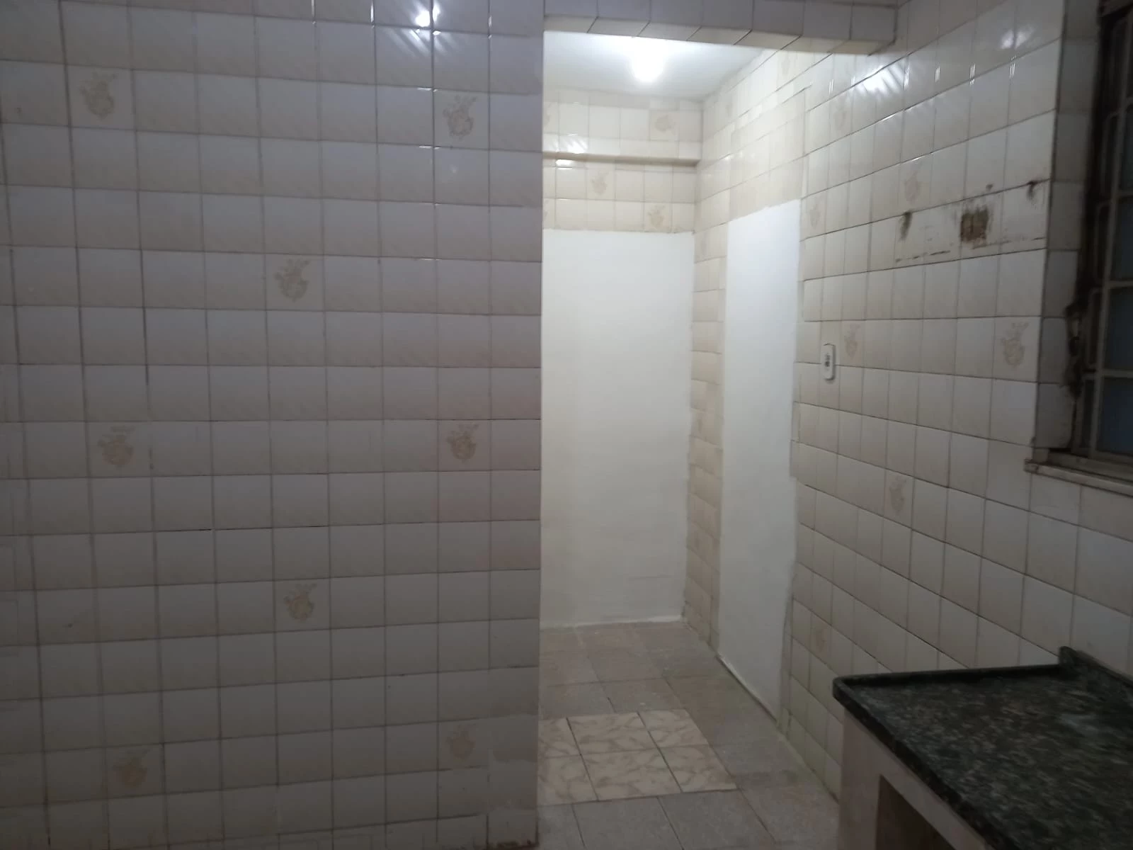 Foto do imóvel: Kitnet com 1 Quarto para Alugar, 35 m² em Realengo - Rio de Janeiro