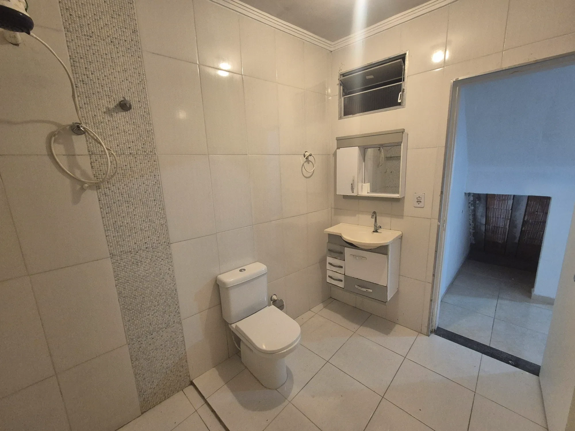 Imagem Casa com 2 Quartos para Alugar, 100 m² em Parque Pinheiros - Taboão da Serra