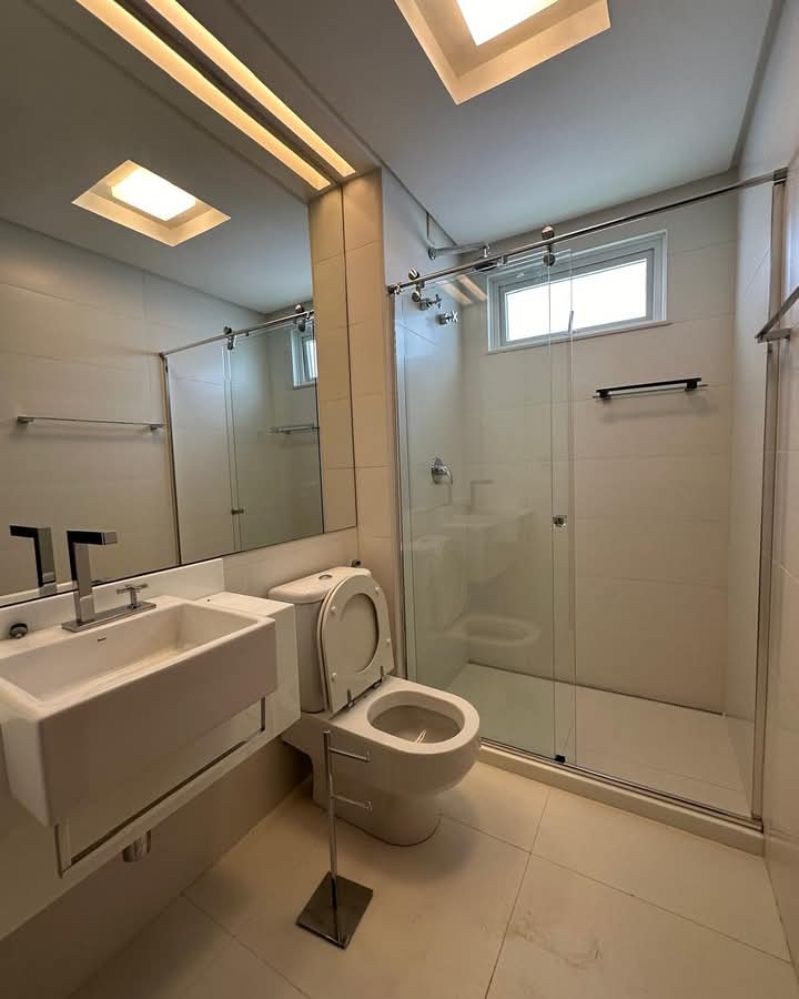 Imagem Casa de Condomínio com 4 Quartos para Alugar, 350 m²em Vila de Abrantes (Abrantes) - Camaçari