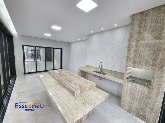 Imagem Casa de Condomínio com 3 Quartos à Venda, 180 m² em Jardins Madri - Goiânia