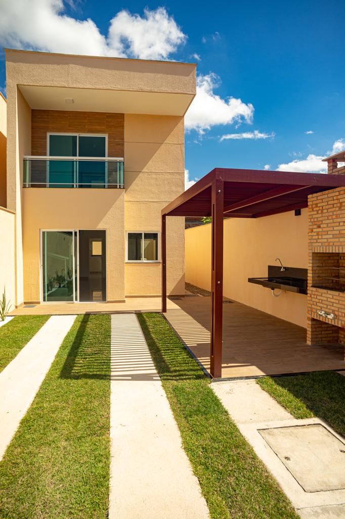 Casa com 3 Quartos à Venda, 93 m²em Coaçu - Eusébio