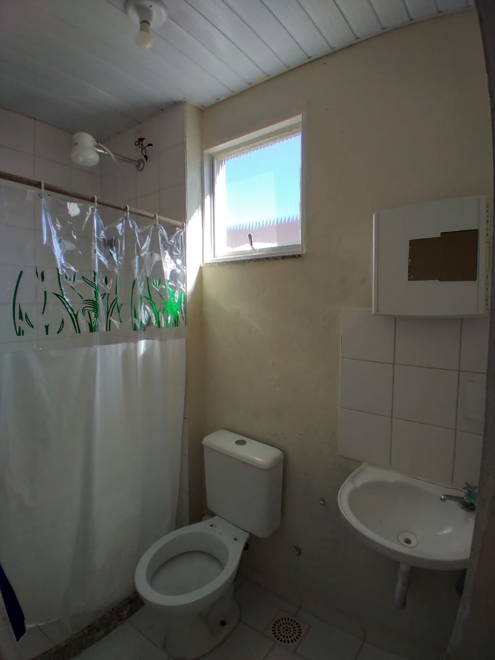 Imagem Casa com 2 Quartos para Alugar, 57 m²em Campo Alegre - Nova Iguaçu