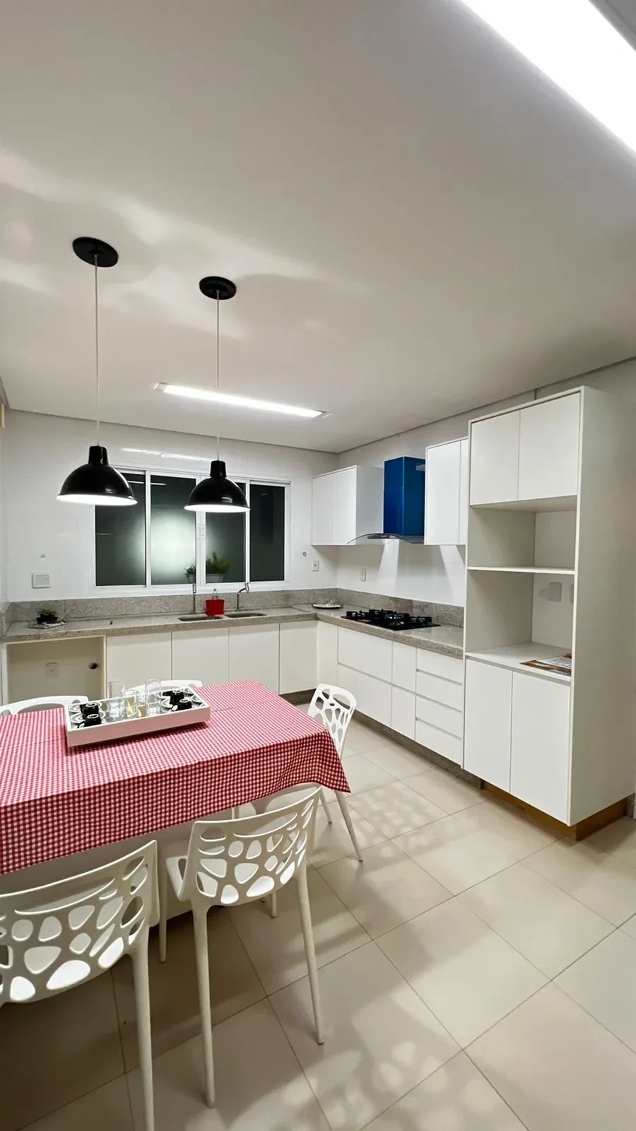 Imagem Casa de Condomínio com 4 Quartos à Venda, 325 m² em Cidade Vera Cruz - Jardins Mônaco - Aparecida de Goiânia