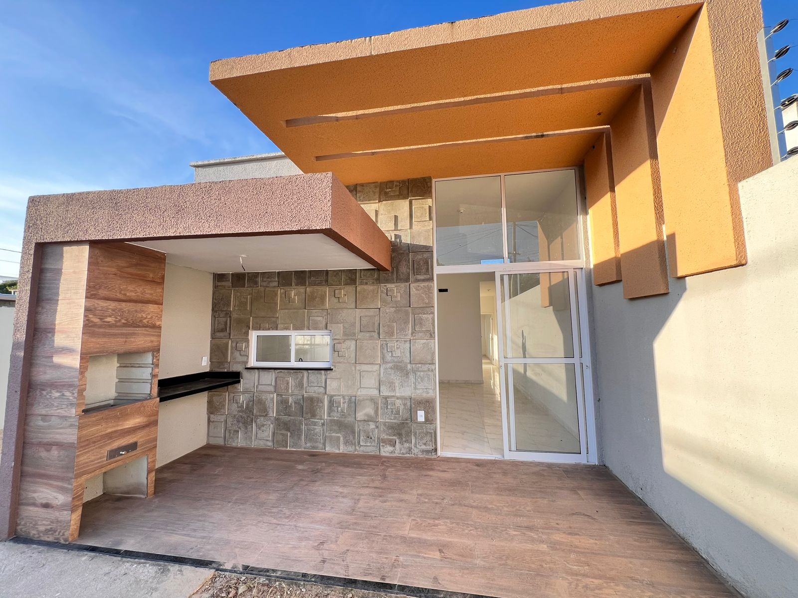 Casa com 2 Quartos à Venda, 83 m²em Vereda Tropical - Eusébio