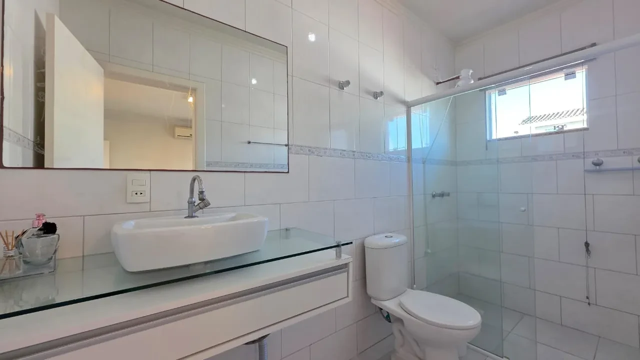 Foto do imóvel: Casa com 4 Quartos à Venda ou Locação, 378 m² em Pedra Branca - Palhoça