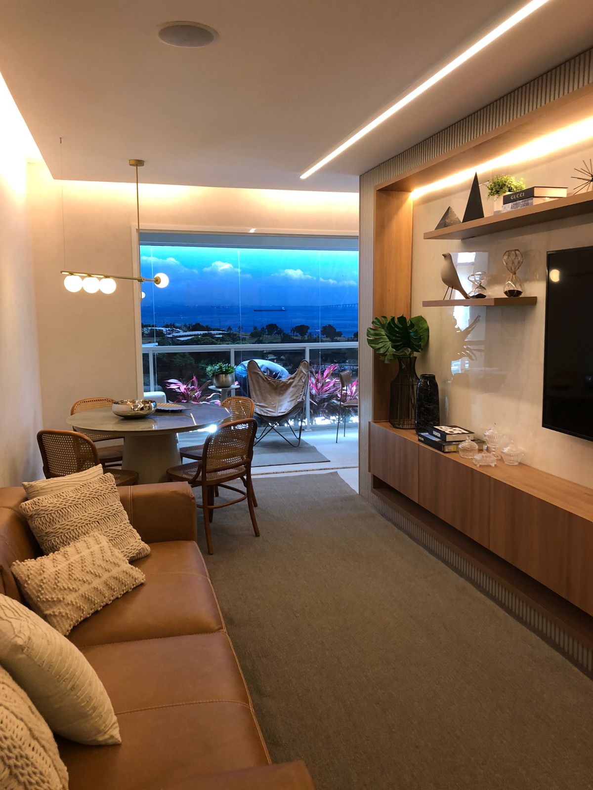 Imagem Apartamento com 3 Quartos à Venda, 85 m²em Centro - Niterói