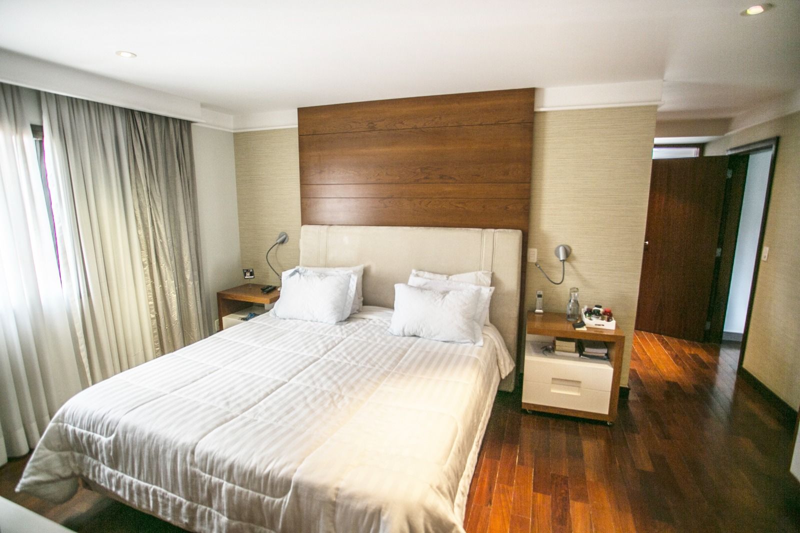 Imagem Apartamento com 3 Quartos à Venda, 290 m²em Aclimação - São Paulo