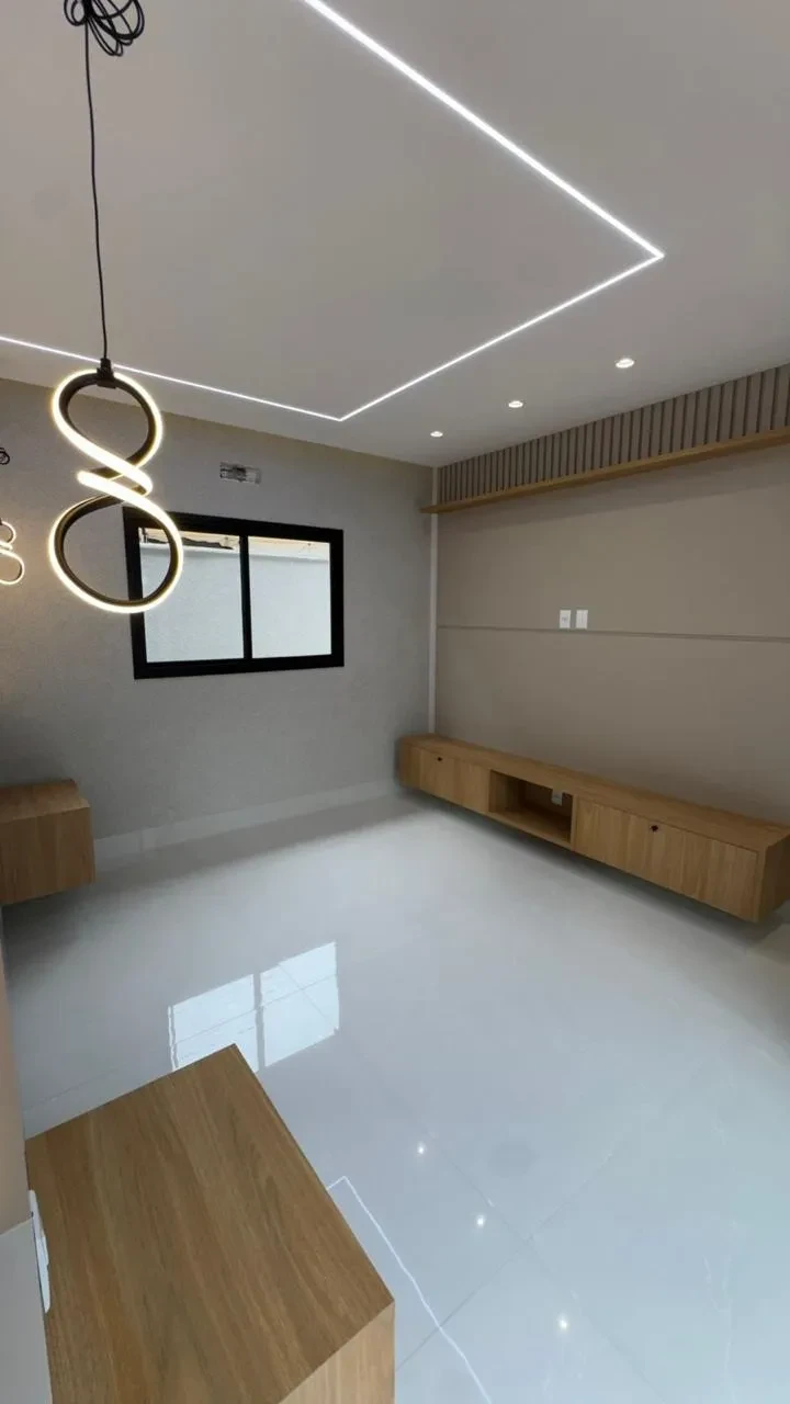 Imagem Casa com 4 Quartos à Venda, 223 metro em Moinho dos Ventos - Goiânia