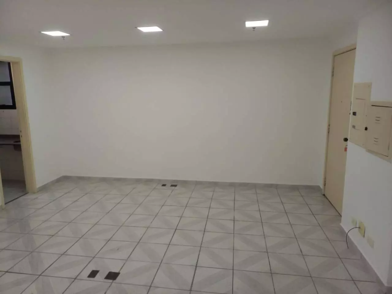 Imagem Sala Comercial à Venda ou Locação, 37 m² em Indianópolis - São Paulo