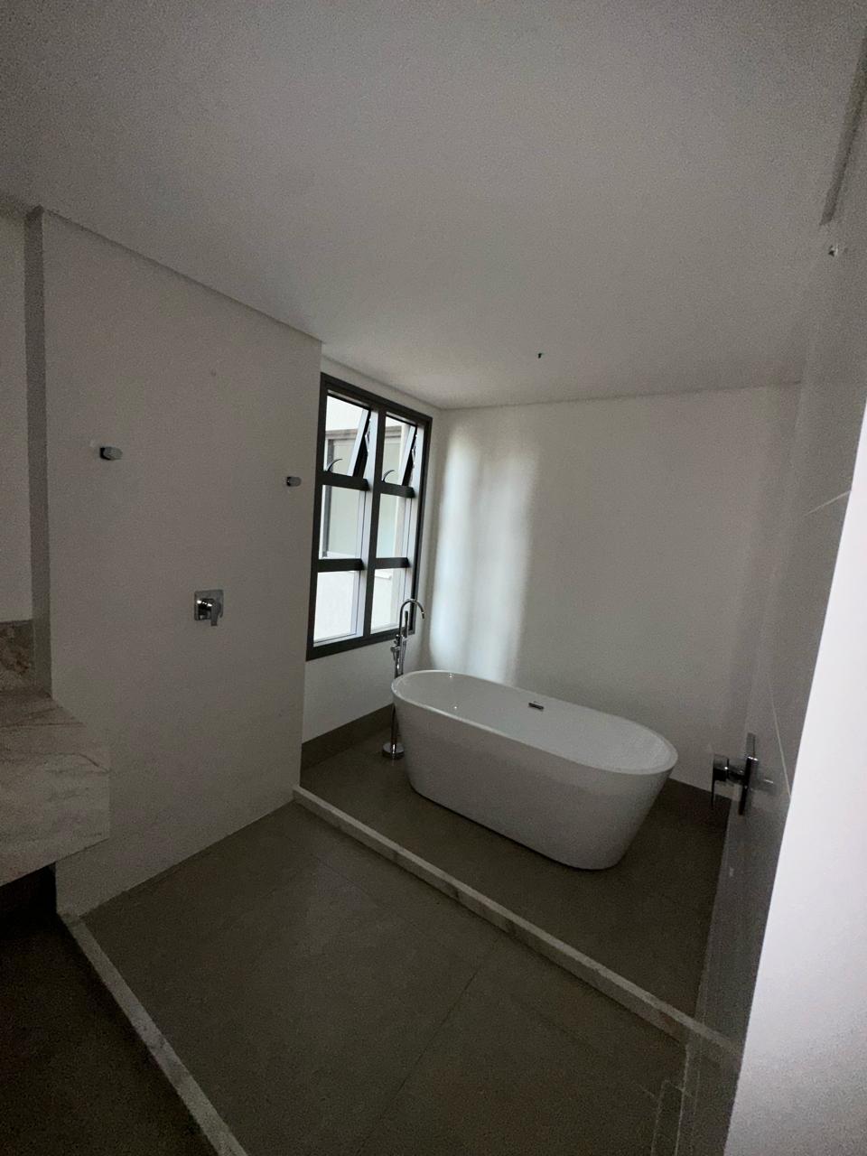 Imagem Apartamento com 4 Quartos à Venda, 317 m²em Cambuí - Campinas