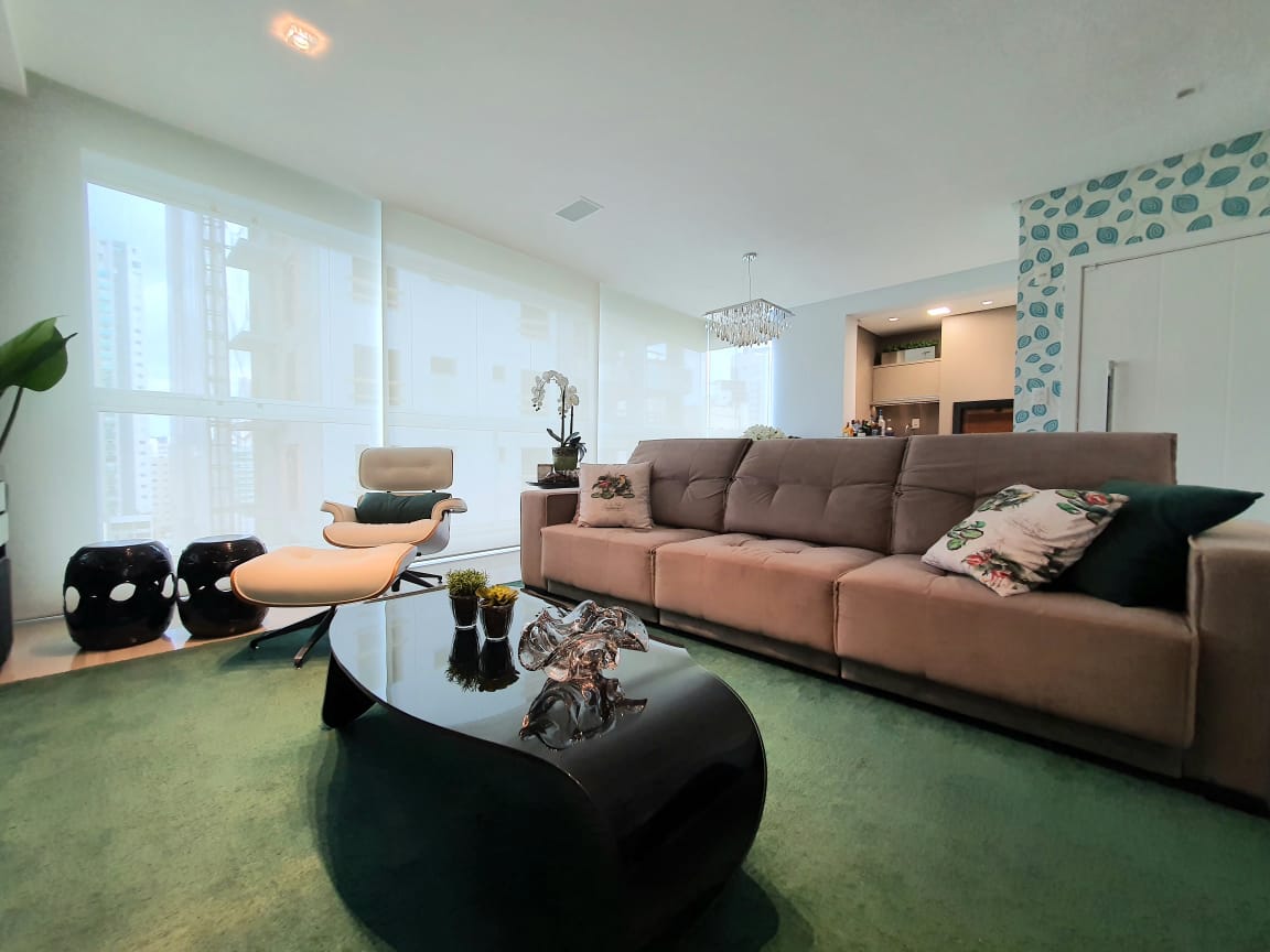 Apartamento com 3 Quartos à Venda, 135 m²em Centro - Balneário Camboriú