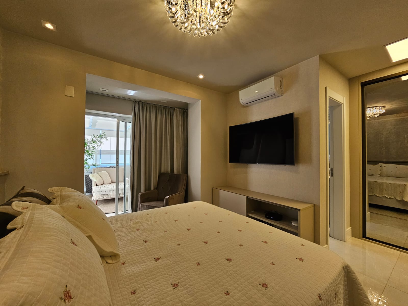 Foto do imóvel: Apartamento com 4 Quartos à Venda, 300 m² em Boqueirão - Santos