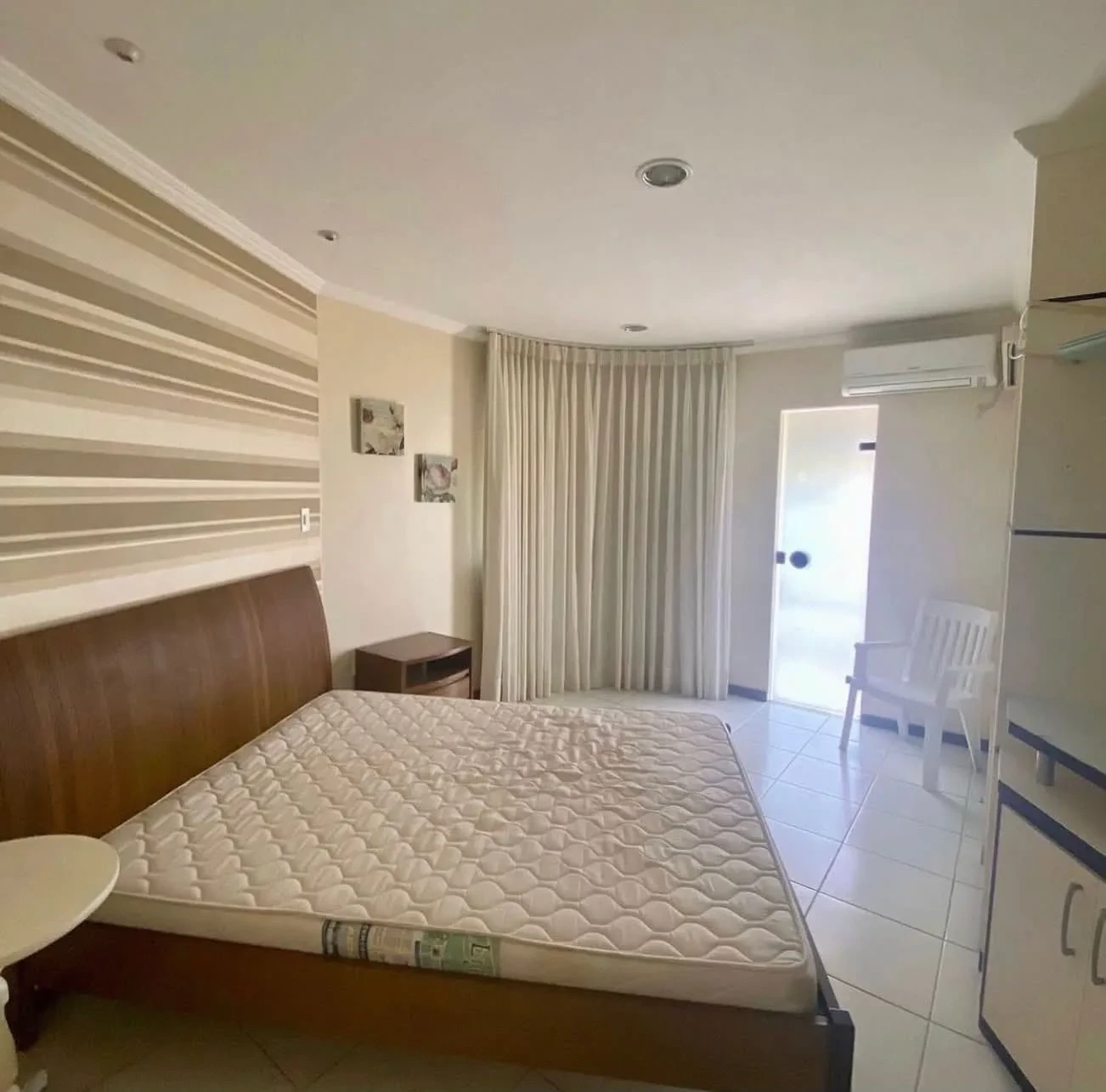 Imagem Casa com 3 Quartos para Alugar, 397 m² em Buraquinho - Lauro de Freitas