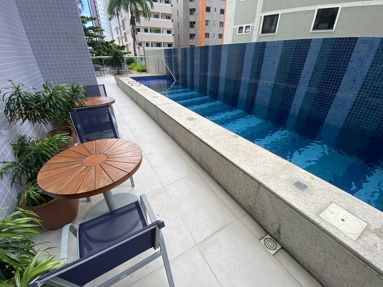 Imagem Apartamento com 2 Quartos à Venda, 57 m² em Meireles - Fortaleza