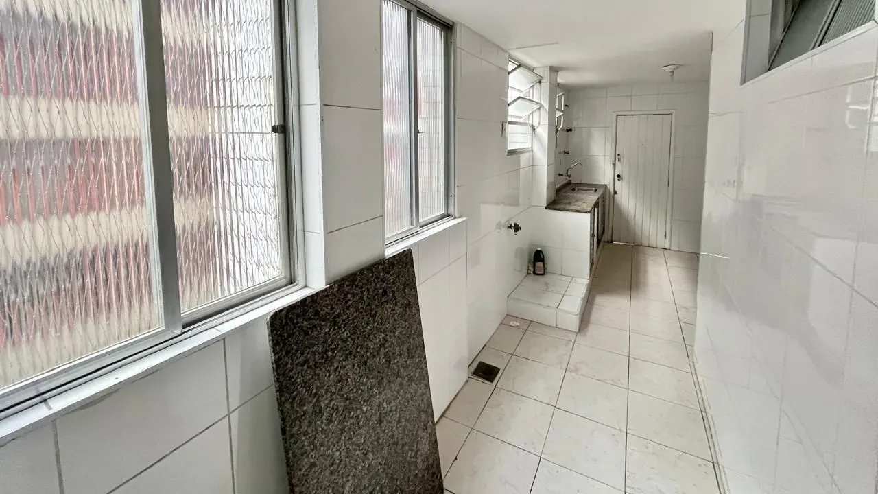 Imagem Apartamento com 2 Quartos à Venda, 90 m² em Aparecida - Santos