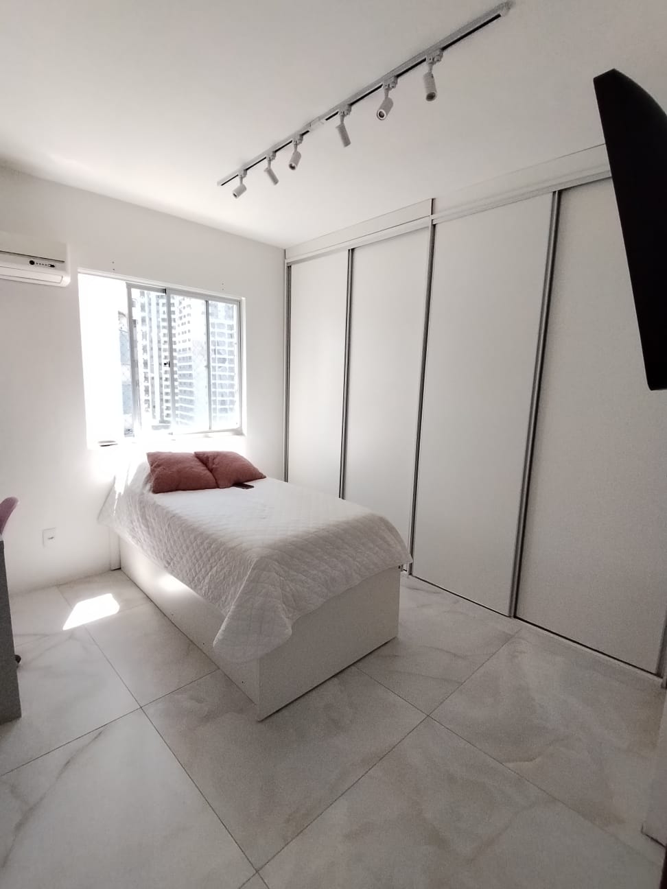 Imagem Apartamento com 4 Quartos à Venda, 198 m² em Aflitos - Recife