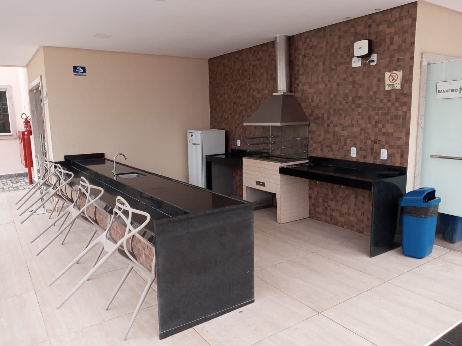 Imagem Apartamento com 2 Quartos para Alugar, 54 m² em Centro - Lauro de Freitas