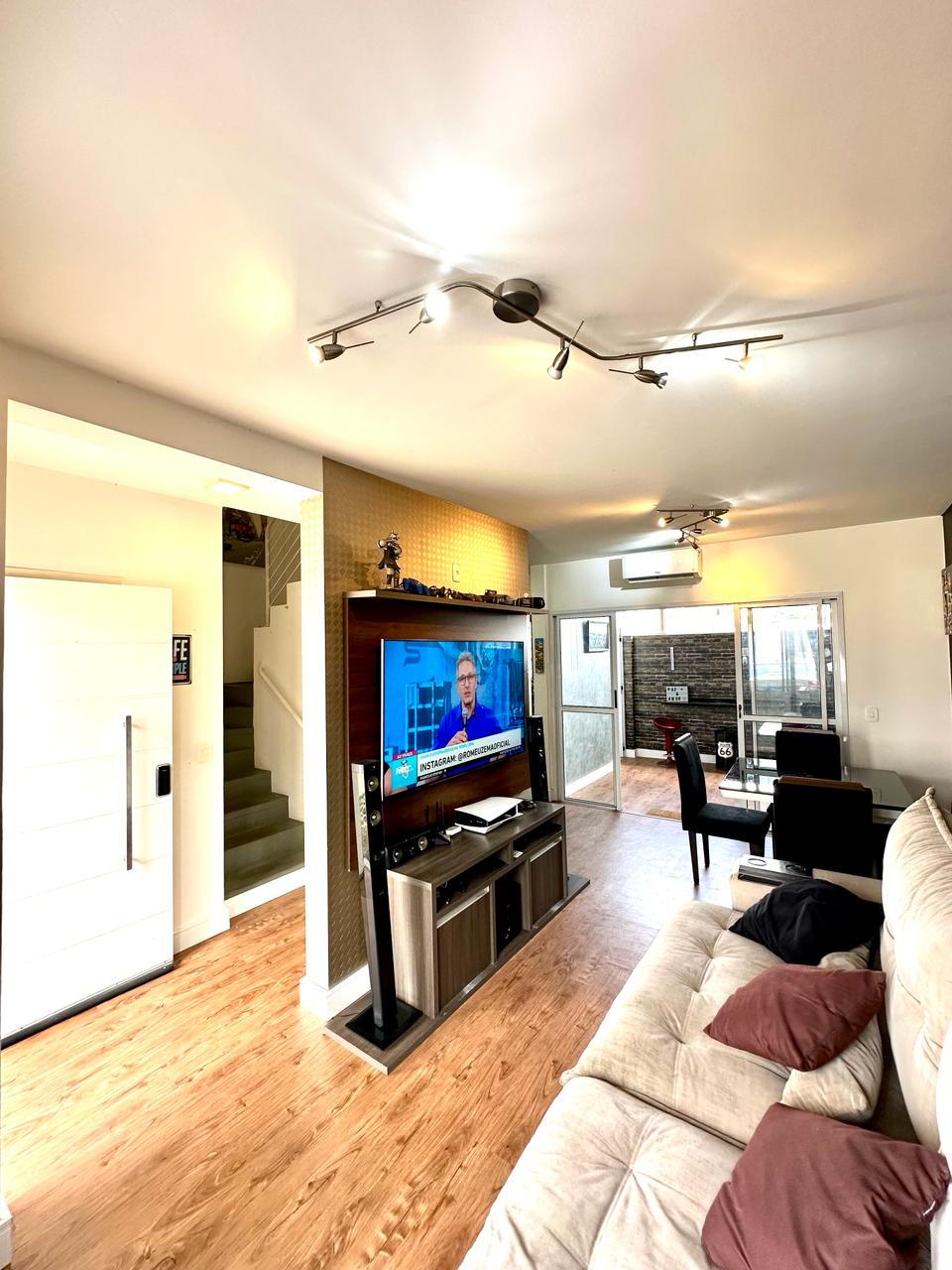 Foto do imóvel: Casa de Condomínio com 3 Quartos à Venda ou Locação, 130 m² em Alto Ipiranga - Mogi das Cruzes