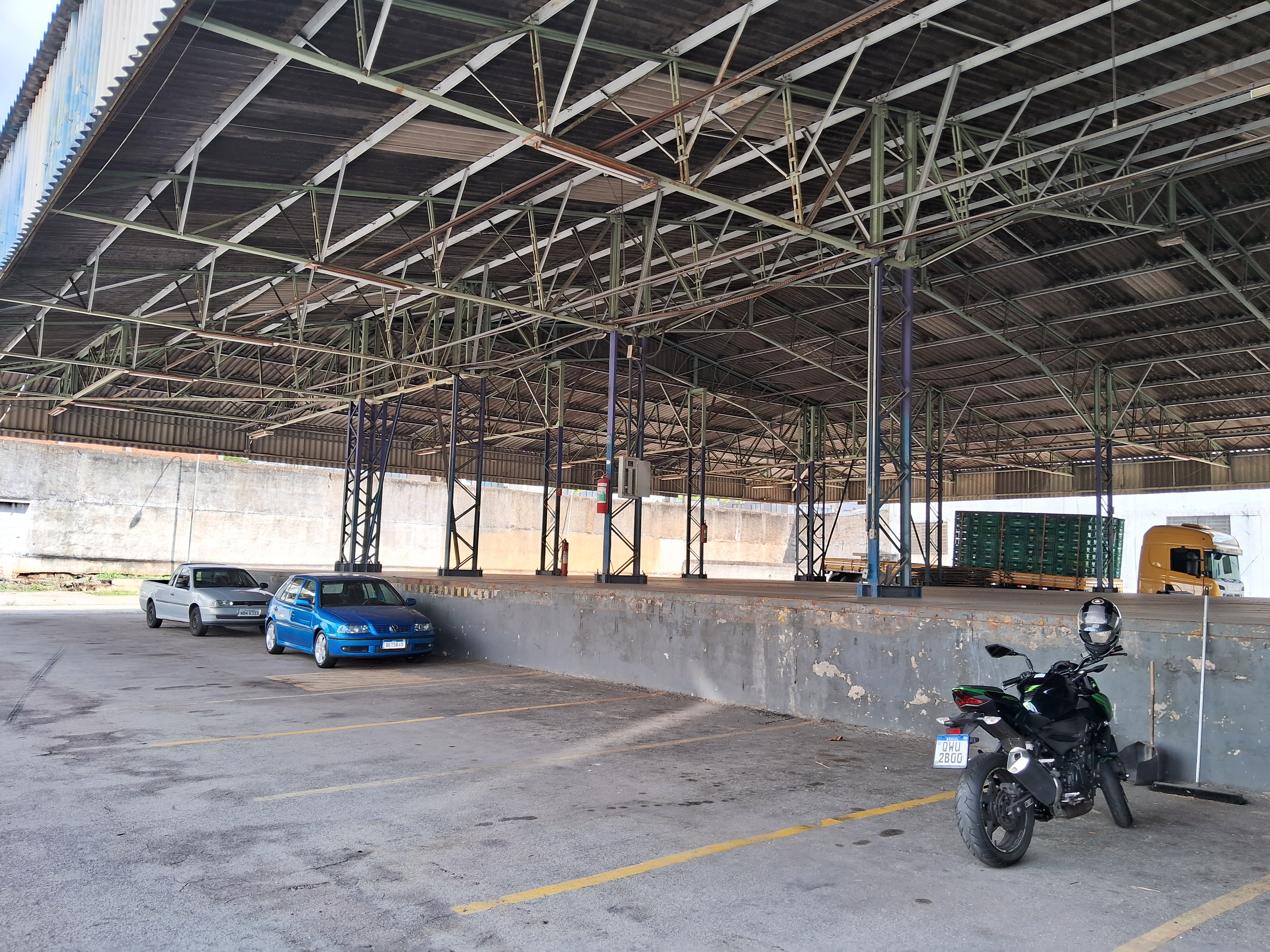 Foto do imóvel: Galpão para Alugar, 3.247 m² em Vila Ribeiro de Barros - São Paulo