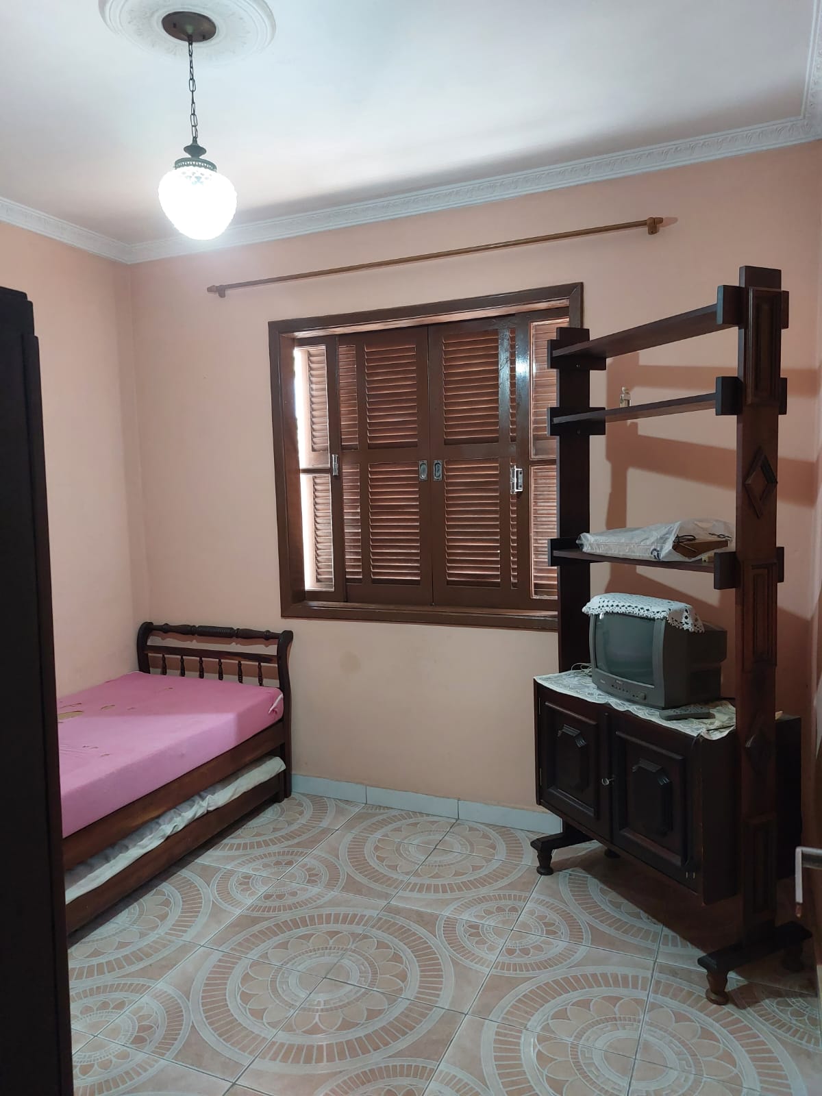 Imagem Casa com 2 Quartos à Venda, 130 m² em Independência - Petrópolis