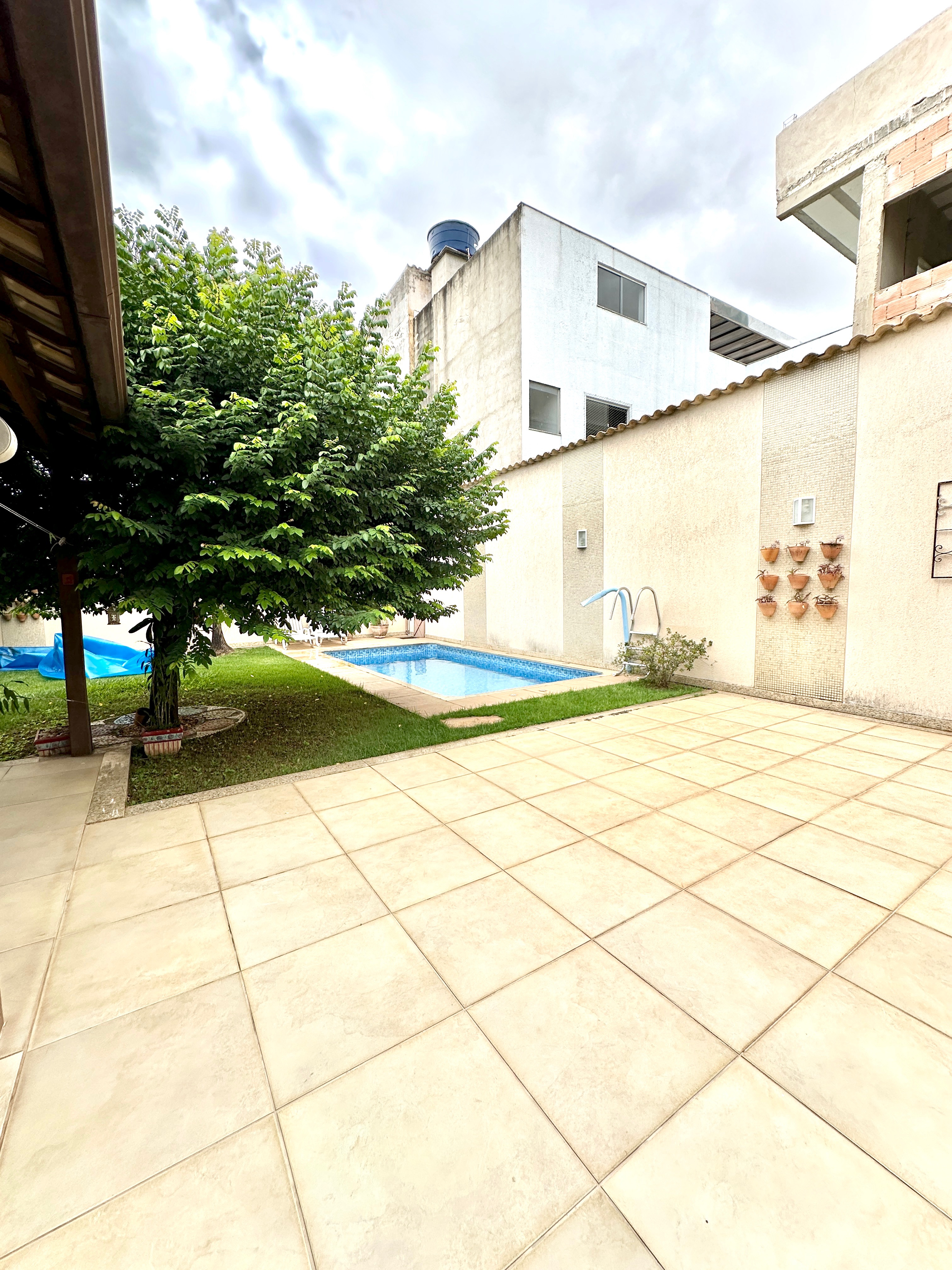 Imagem Casa com 4 Quartos à Venda, 360 m²em Itapoã - Belo Horizonte