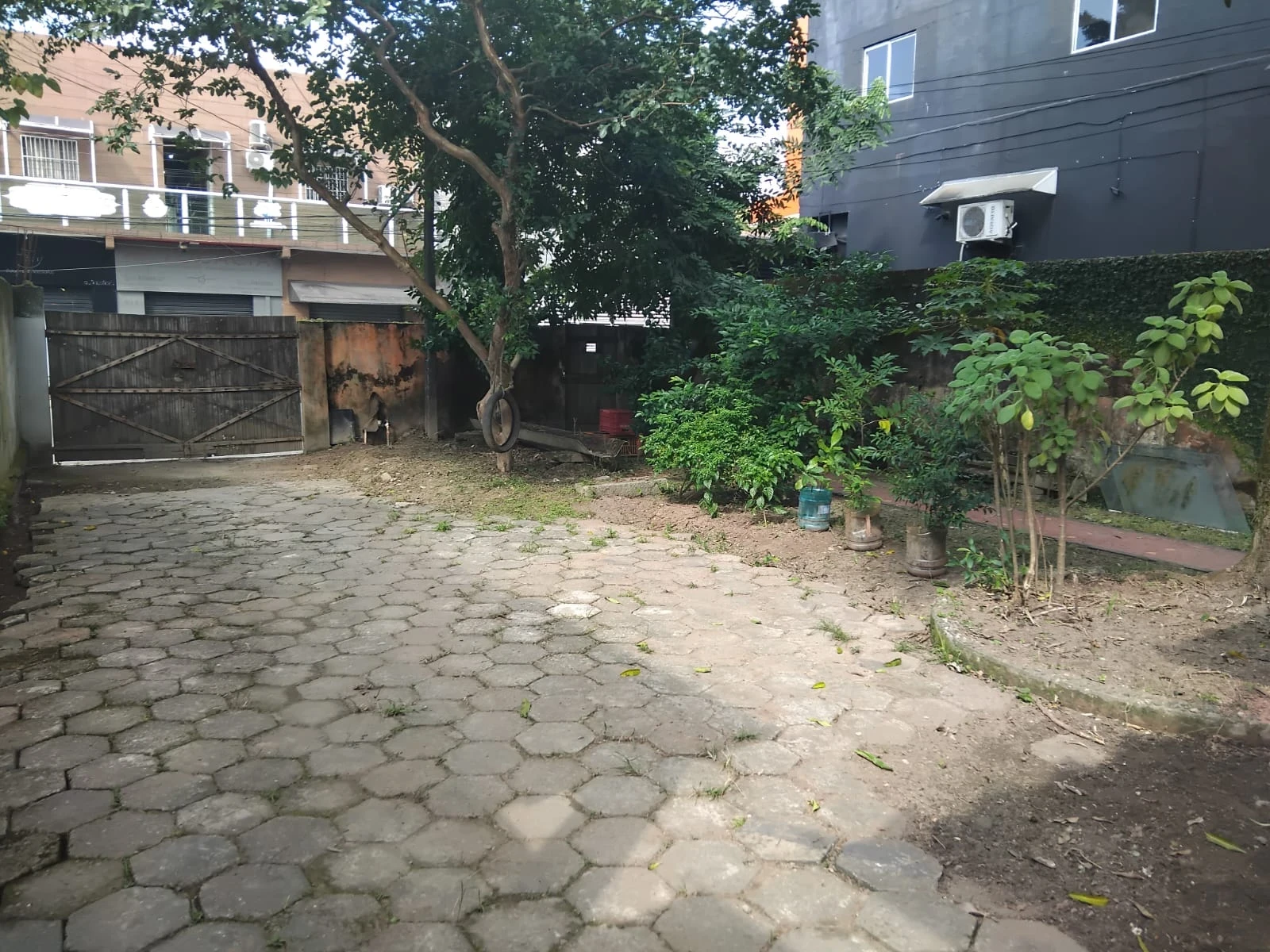 Imagem Terreno à Venda, 400 m² em Vila Paulista - Cubatão