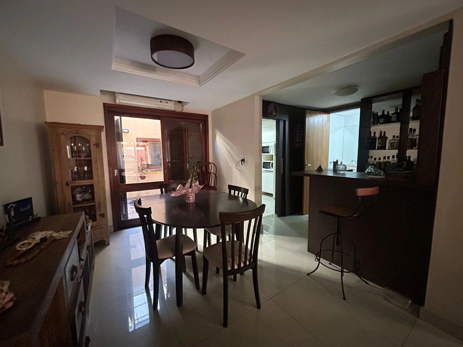 Imagem Casa de Condomínio com 3 Quartos à Venda, 260 m² em Tristeza - Porto Alegre Imagem Casa de Condomínio com 3 Quartos à Venda, 260 m² em Tristeza - Porto Alegre