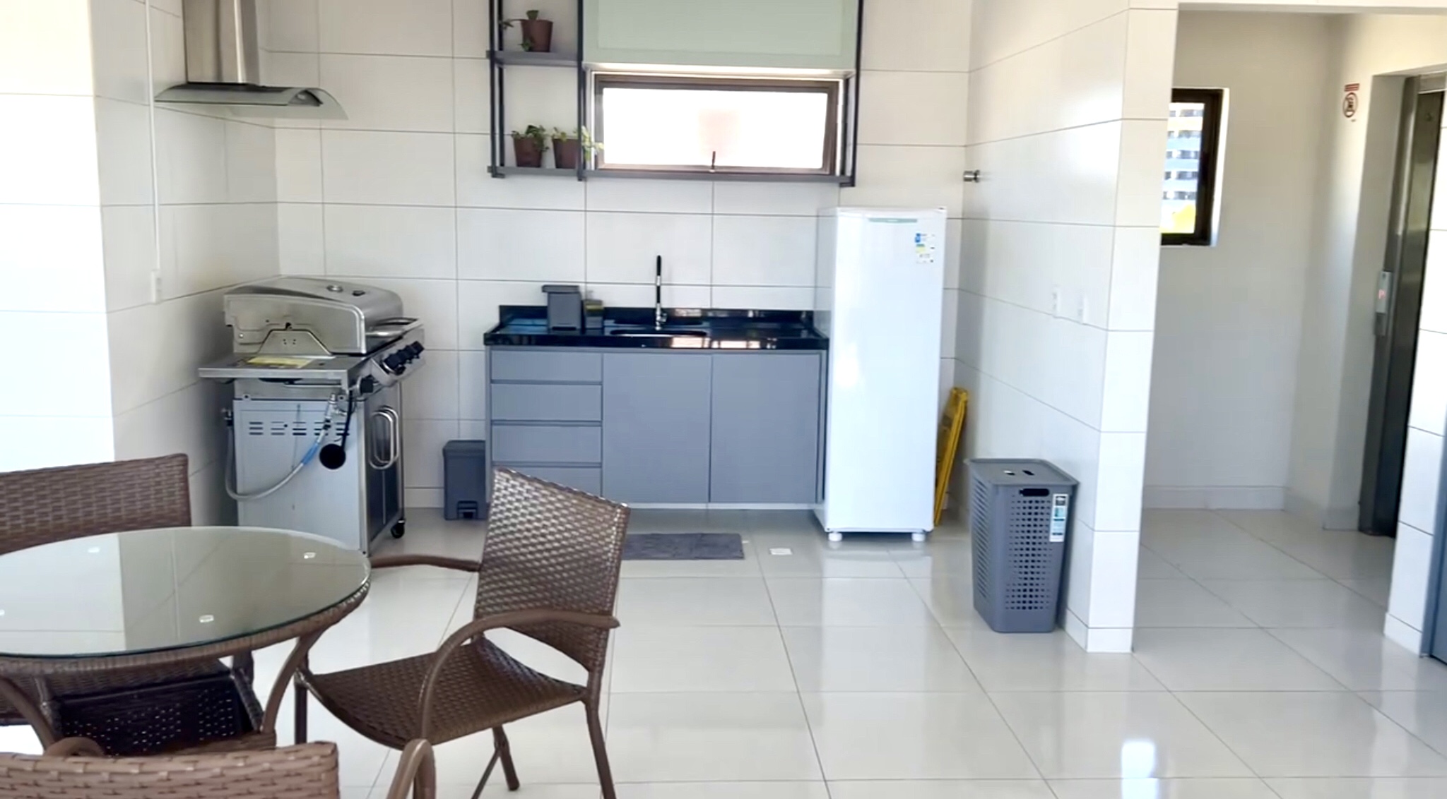 Imagem Apartamento com 2 Quartos à Venda, 57 m²em Intermares - Cabedelo