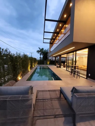 Imagem Casa com 5 Quartos à Venda, 350 m² em Jurerê Internacional - Florianópolis