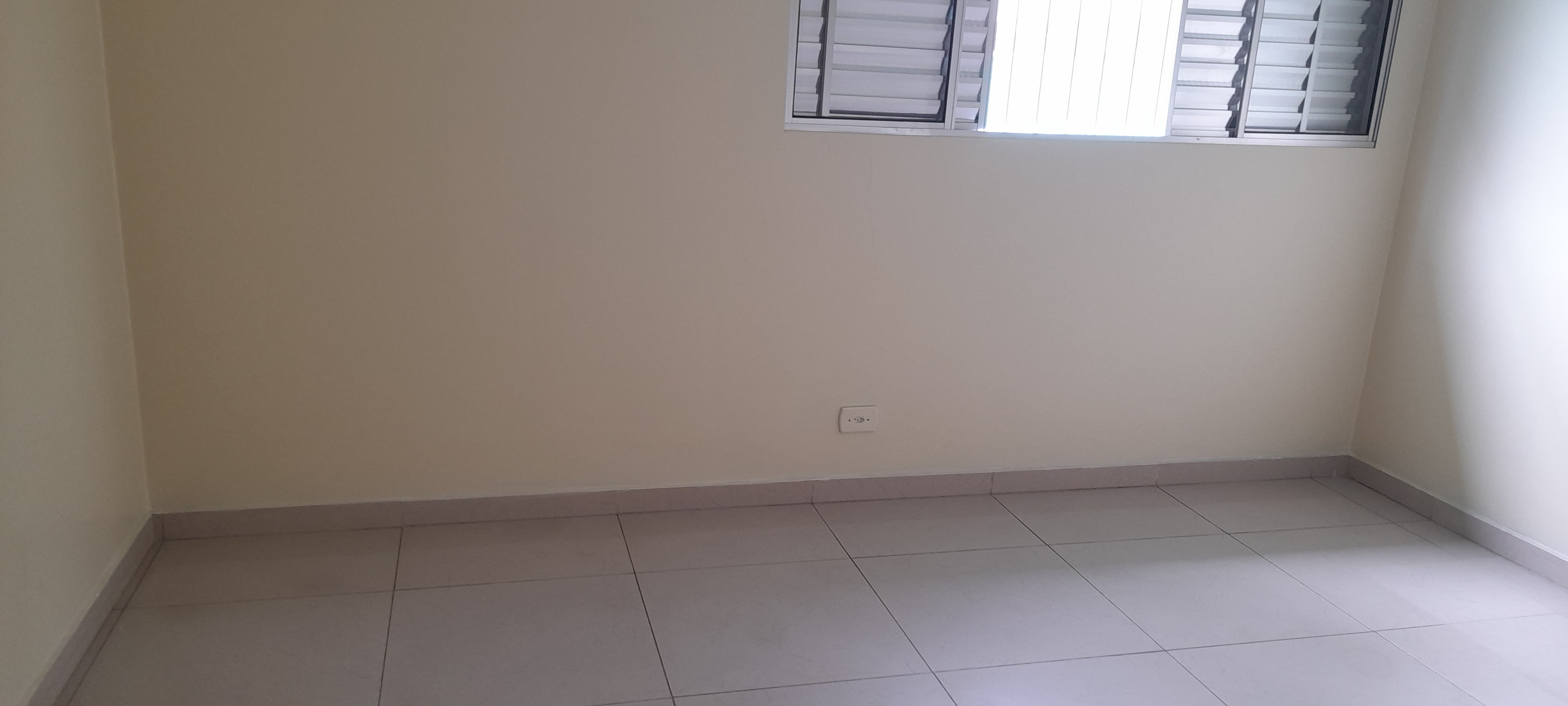 Imagem Casa com 4 Quartos para Alugar, 200 m²em Jardim Figueira Grande - São Paulo