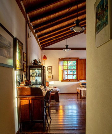 Imagem Casa com 3 Quartos à Venda,  em Centro  - Pirenópolis