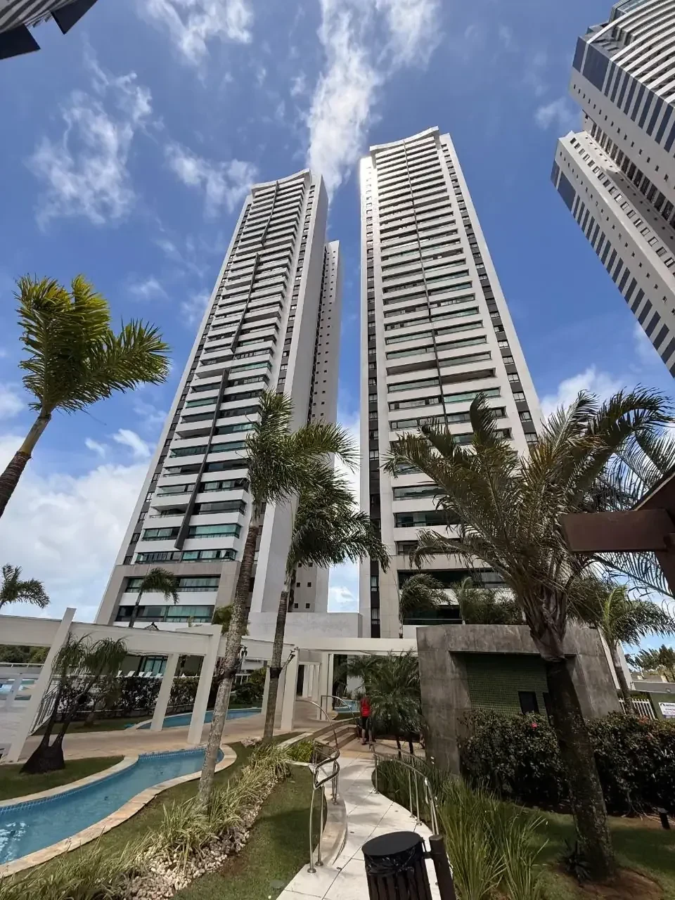 Imagem Apartamento com 2 Quartos à Venda, 84 m² em  - 