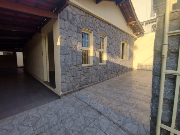 Casa com 3 Quartos à Venda, 217 m² em João XXIII - Vinhedo