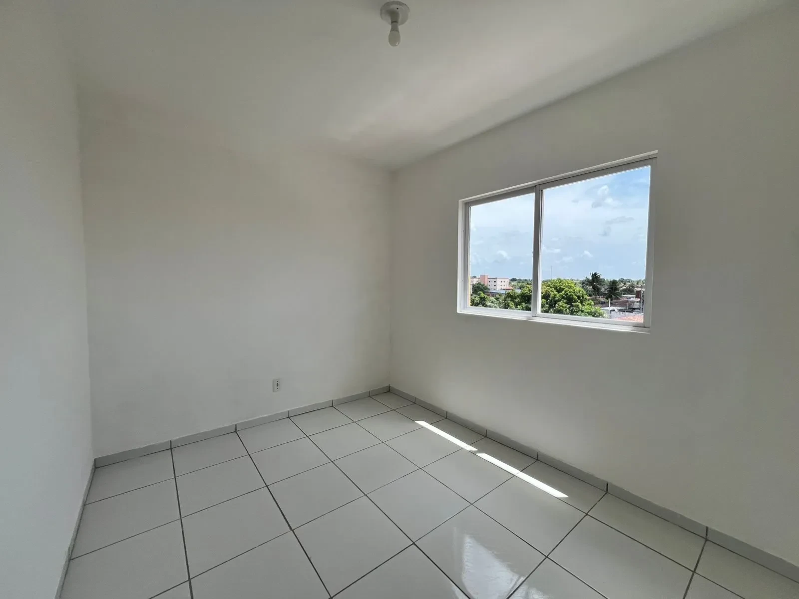 Imagem Apartamento com 2 Quartos à Venda, 57 m² em Nova Esperança - Parnamirim