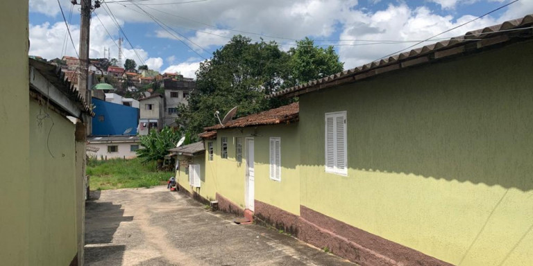 Imagem Casa de Vila com 14 Quartos à Venda, 1.400 m² em Centro - Santa Isabel