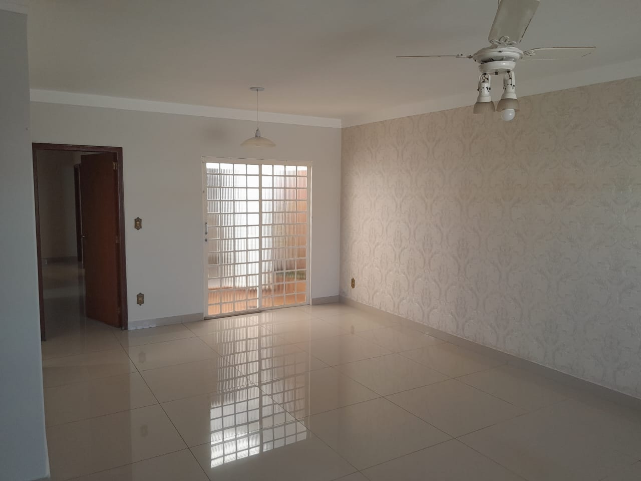 Foto do imóvel: Casa com 3 Quartos à Venda, 166 m² em Jardim das Flores - Araras