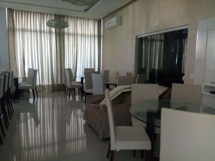 Imagem Apartamento com 4 Quartos à Venda, 220 m² em Itapema