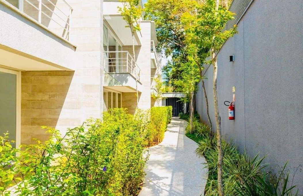 Imagem Casa de Condomínio com 4 Quartos à Venda, 424 m² em Jardim Cordeiro - São Paulo