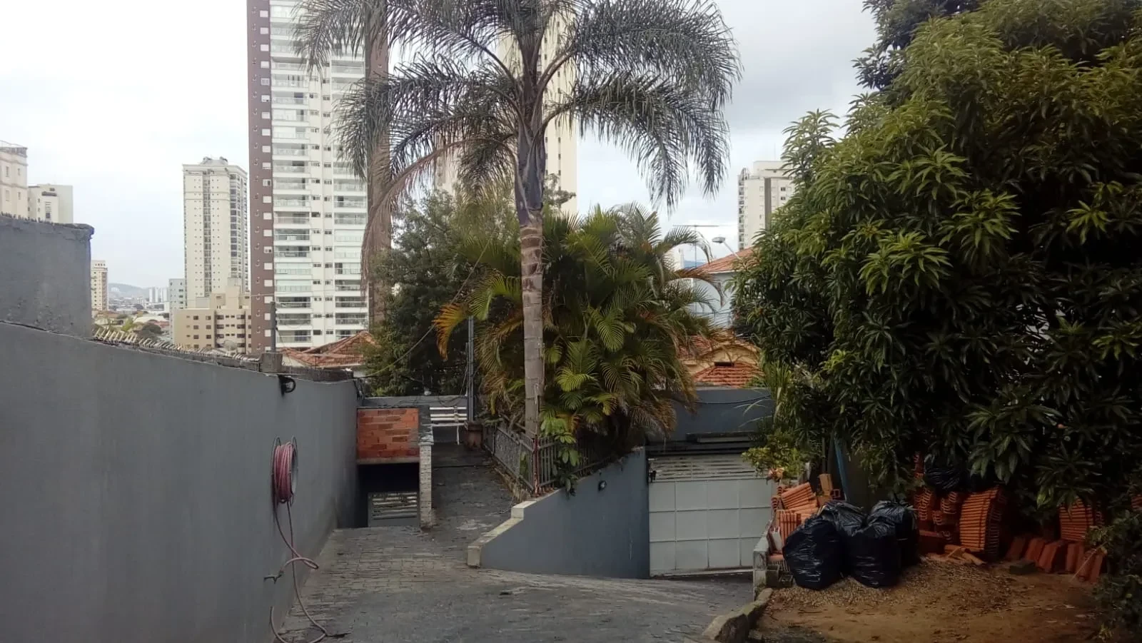 Imagem Sobrado com 3 Quartos à Venda, 590 m² em Santa Teresinha - São Paulo