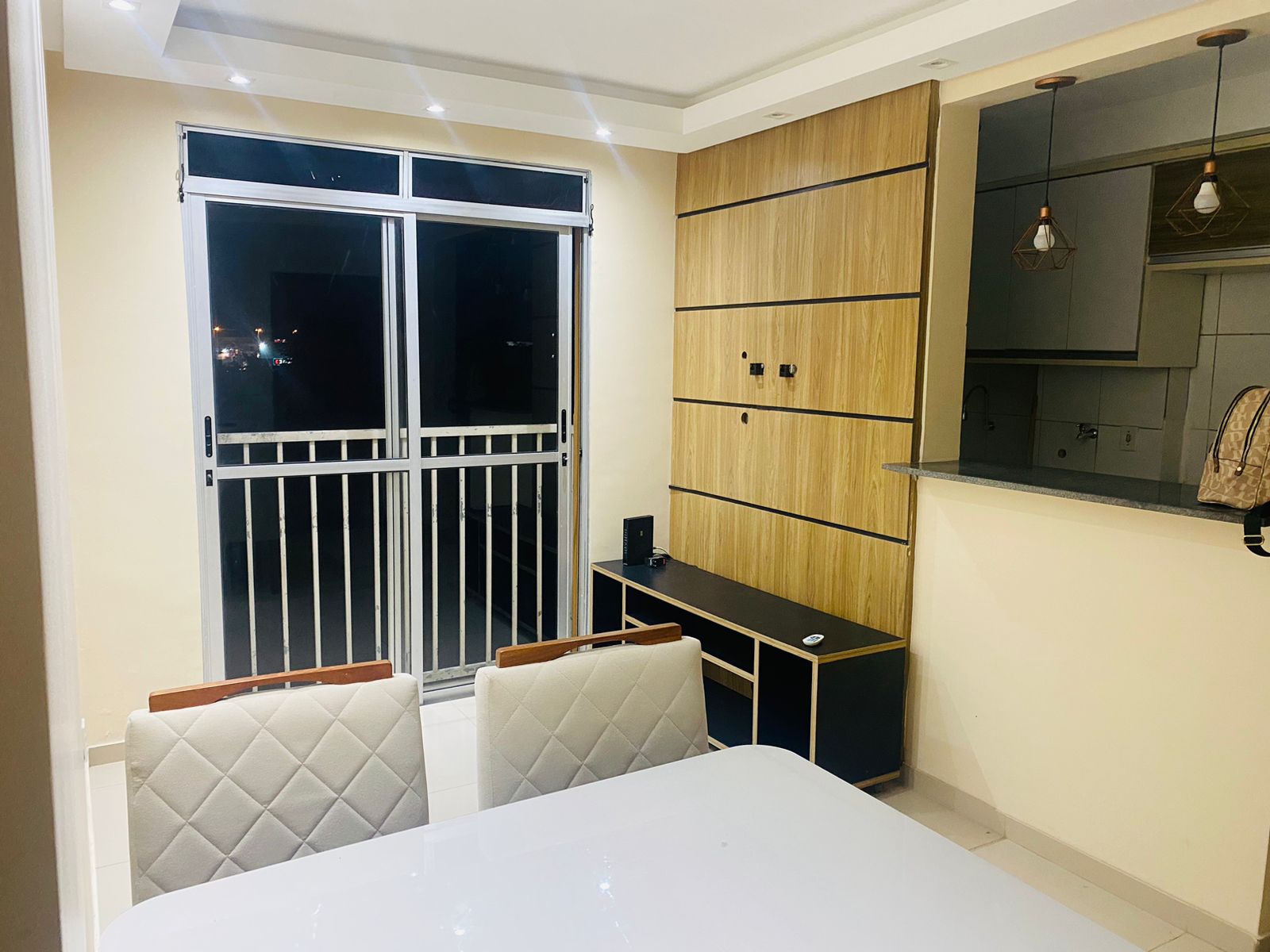 Imagem Apartamento com 2 Quartos para Alugar, em Aracuí - Lauro de Freitas