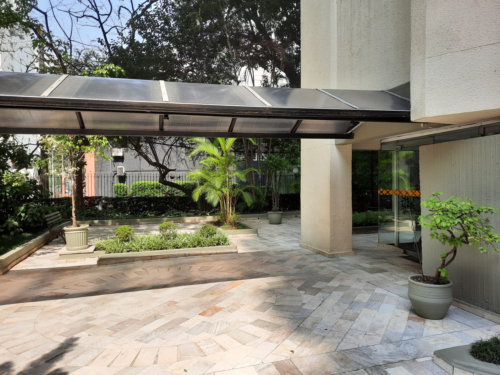 Imagem Apartamento com 2 Quartos à Venda ou Locação, 58 m² em Moema - São Paulo